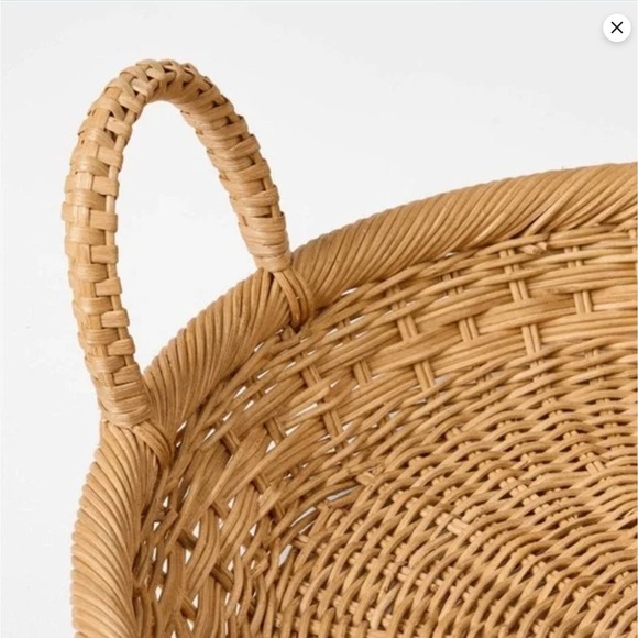 Studio Magee Round Basket With Two Handles 18" Diameter Handwoven Tray- NWT - Picture 8 of 8